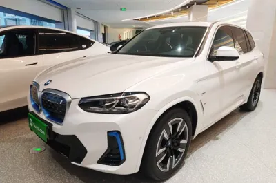 BMW iX3 · 2022 год