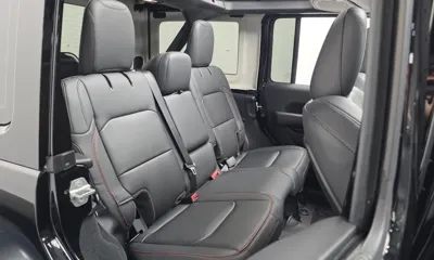 Jeep Wrangler 2025, 5182 км, за 52448.47 USD - фото 12