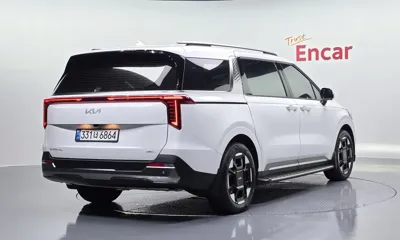 Kia Canival 2024, 44709 км, за 27898.12 USD