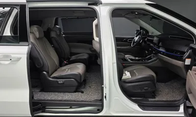 Kia Canival 2024, 44709 км, за 27898.12 USD - фото 26