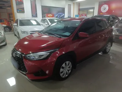 Toyota Yaris · 2022 год