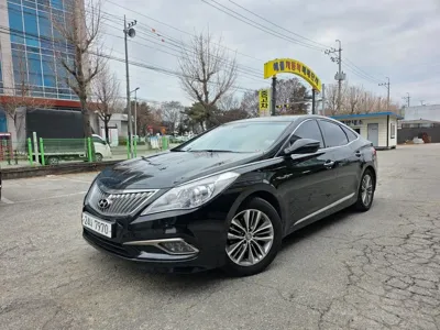 Hyundai Grandeur · 2015 год