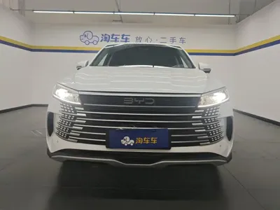 BYD Seal 05 DM-i 2025, 8200 км, за 13801.97 USD