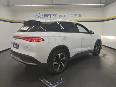 BYD Seal 05 DM-i 2025, 8200 км, за 13801.97 USD
