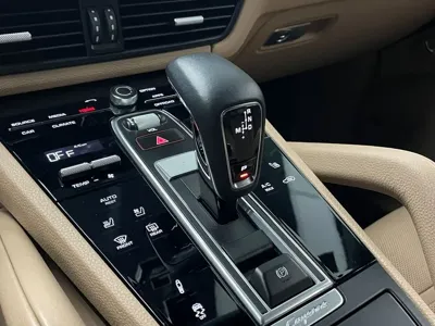 Porsche Cayenne 2022, 31241 км, за 72018.49 USD - фото 9