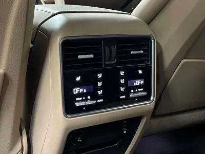 Porsche Cayenne 2022, 31241 км, за 72018.49 USD - фото 16