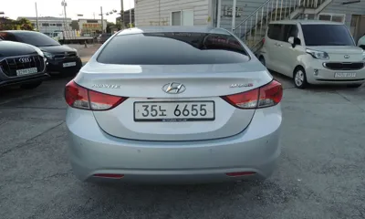 Hyundai Avante 2011, 265676 км, за 1182.34 USD