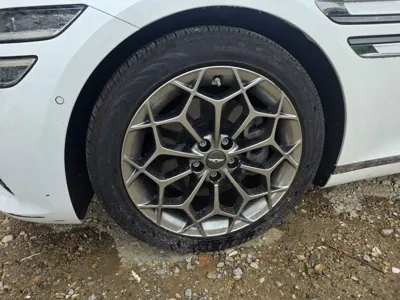 Genesis G80 2021, 78468 км, за 24747.28 USD