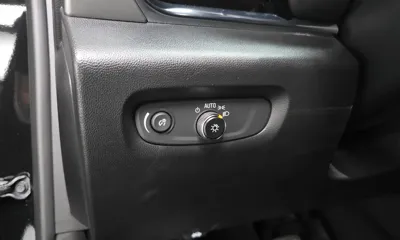 ChevroletGMDaewoo Traverse 2023, 22047 км, за 19404.82 USD - фото 20