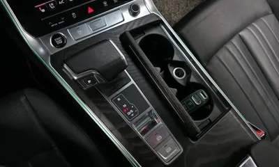 Audi A6 2021, 86932 км, за 23581.1 USD - фото 9