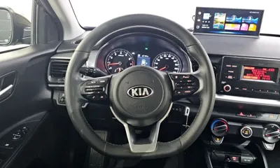 Kia Stonic 2018, 55279 км, за 7739.27 USD - фото 14