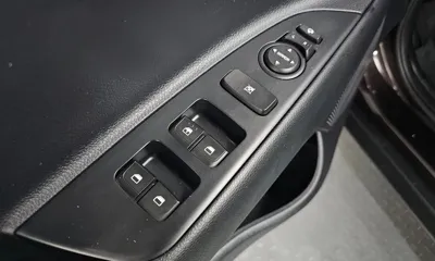 Kia Stonic 2018, 55279 км, за 7739.27 USD - фото 30