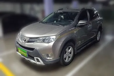 Toyota RAV4 · 2013 год