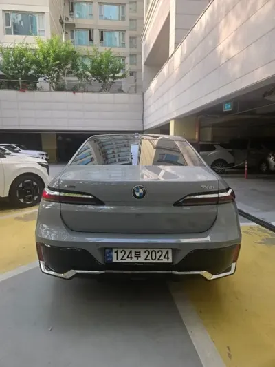 BMW 7-Series 2024, 15001 км, за 78008.16 USD