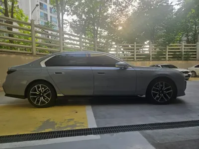 BMW 7-Series 2024, 15001 км, за 78008.16 USD