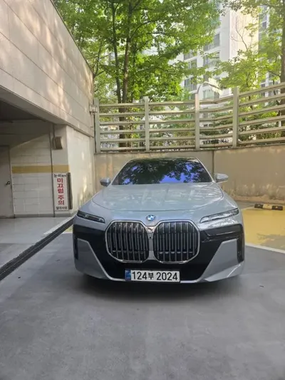 BMW 7-Series 2024, 15001 км, за 78008.16 USD - фото 6