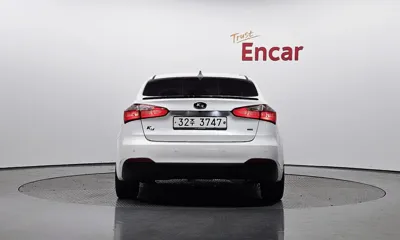Kia K3 2013, 67810 км, за 3843.65 USD