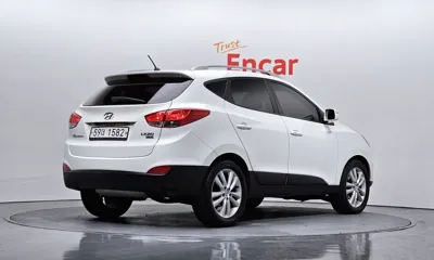 Hyundai Tucson 2013, 101757 км, за 4039.73 USD