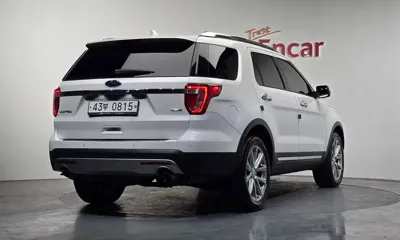 Ford Explorer 2016, 113068 км, за 7862.57 USD