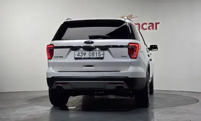 Ford Explorer 2016, 113068 км, за 7862.57 USD