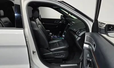 Ford Explorer 2016, 113068 км, за 7862.57 USD - фото 11