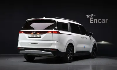 Kia Canival 2023, 108626 км, за 17603.78 USD