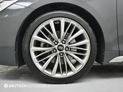 Hyundai Grandeur 2018, 141120 км, за 8205.33 USD