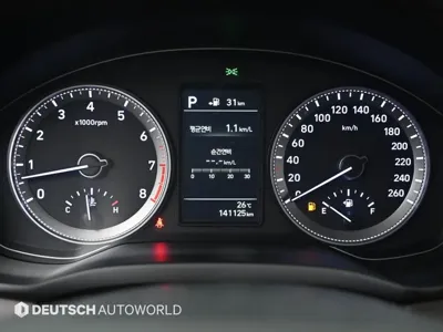 Hyundai Grandeur 2018, 141120 км, за 8139.61 USD - фото 8