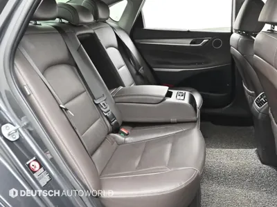 Hyundai Grandeur 2018, 141120 км, за 8139.61 USD - фото 12