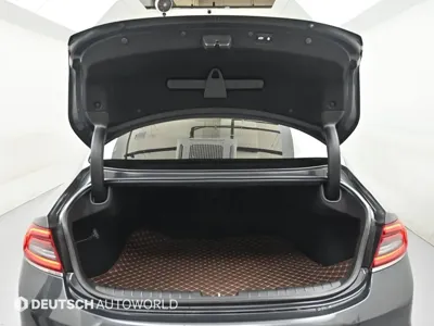 Hyundai Grandeur 2018, 141120 км, за 8139.61 USD - фото 19