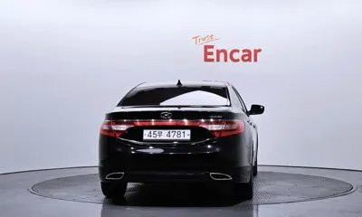 Hyundai Grandeur 2014, 124529 км, за 4889.33 USD
