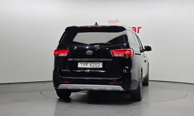 Kia Canival 2015, 147623 км, за 5182.6 USD