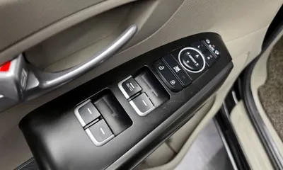 Kia Canival 2015, 147623 км, за 5182.6 USD - фото 14