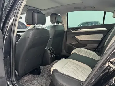 Volkswagen Magotan 2023, 47000 км, за 20129.1 USD