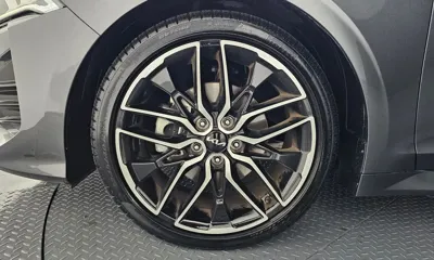 Kia K5 2023, 13829 км, за 18063.58 USD