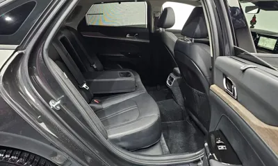 Kia K5 2023, 13829 км, за 18063.58 USD - фото 12