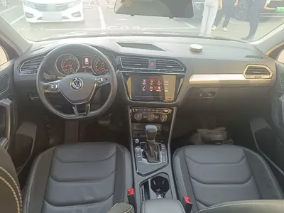 Volkswagen Tiguan L 2021, 74600 км, за 15372 USD - фото 13