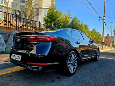 Kia K7 2016, 206000 км, за 7220.69 USD