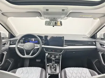 Volkswagen Sagitar 2024, 10000 км, за 13231.36 USD - фото 6