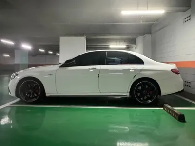 Mercedes-Benz E-Class 2023, 55693 км, за 49772.01 USD