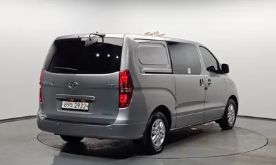 Hyundai Starex 2018, 33058 км, за 9124.33 USD