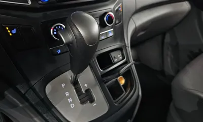 Hyundai Starex 2018, 33058 км, за 9124.33 USD - фото 9