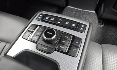Genesis G80 2019, 65234 км, за 16279.38 USD - фото 19