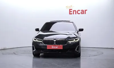 BMW 5-Series 2023, 25598 км, за 25364.22 USD