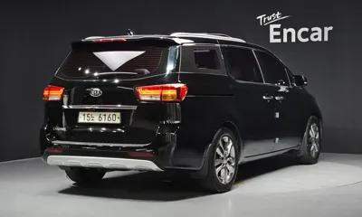 Kia Canival 2018, 121727 км, за 7214.13 USD