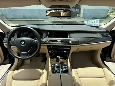 BMW 7 Series 2014, 150000 км, за 12948.54 USD