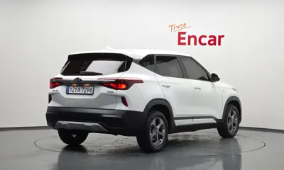 Kia Seltos 2022, 67228 км, за 10305.89 USD