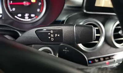 Mercedes-Benz GLC-Class 2019, 45632 км, за 22398.41 USD - фото 9