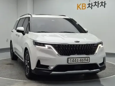 Kia Canival 2021, 101927 км, за 11721.03 USD