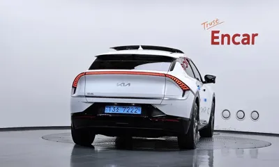 Kia EV6 2023, 29804 км, за 25081.45 USD